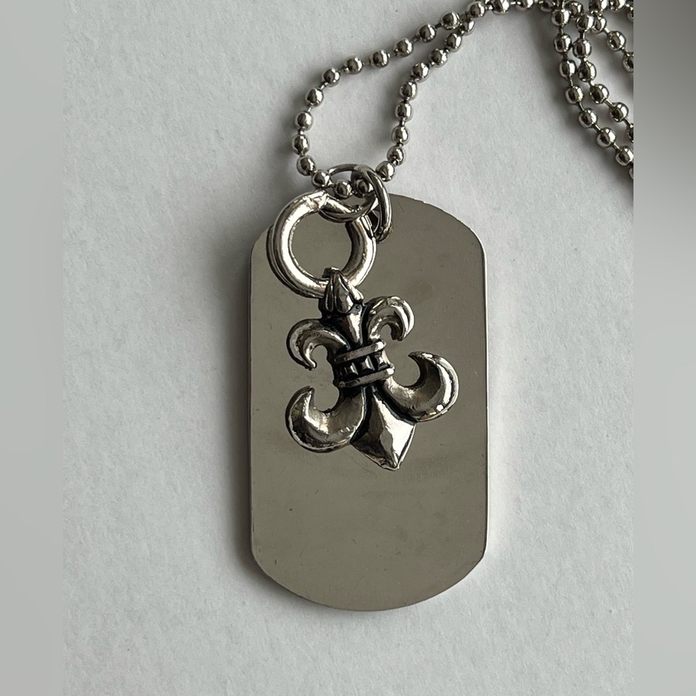 Vintage men's anchor pendant with necklace